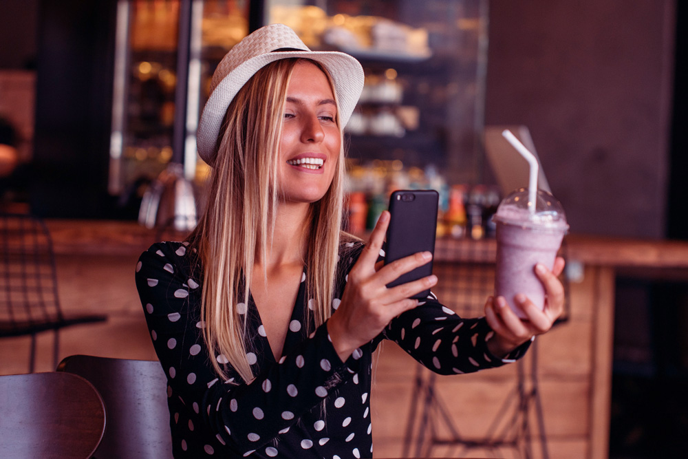 How to Become a Blogger on Instagram