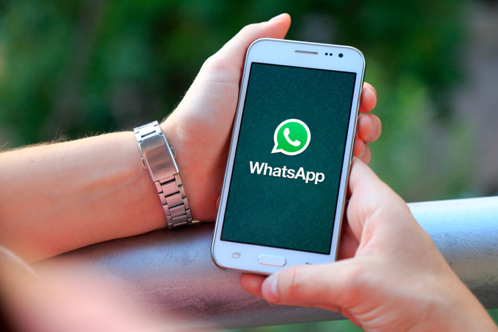 How to share the Instagram story to WhatsApp status?